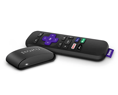 Roku Ultra mit Roku Voice Remote Pro und Kopfhörern