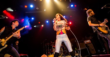 Image of post for blogq and a with artist and oscar nominated actree juliette lewis